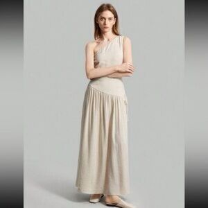 4th & Reckless One-Shoulder Cream Maxi Dress Sleeveless Asymmetric Design 6P
